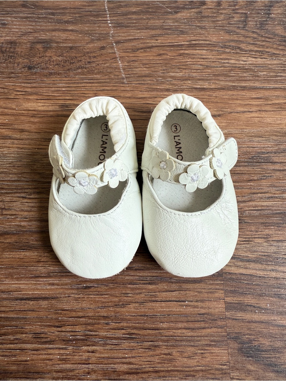 L’amour Hope Soft White Leather Flower Strap Crib Mary Jane (Infant) Size 3C - Picture 2 of 7